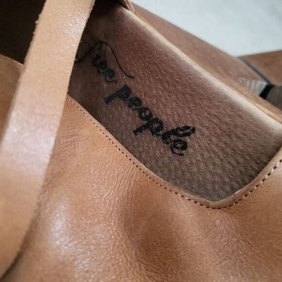 FREE PEOPLE CEDAR LEATHER WOOD BASE CLOG SIZE 41 - Picture 10 of 16